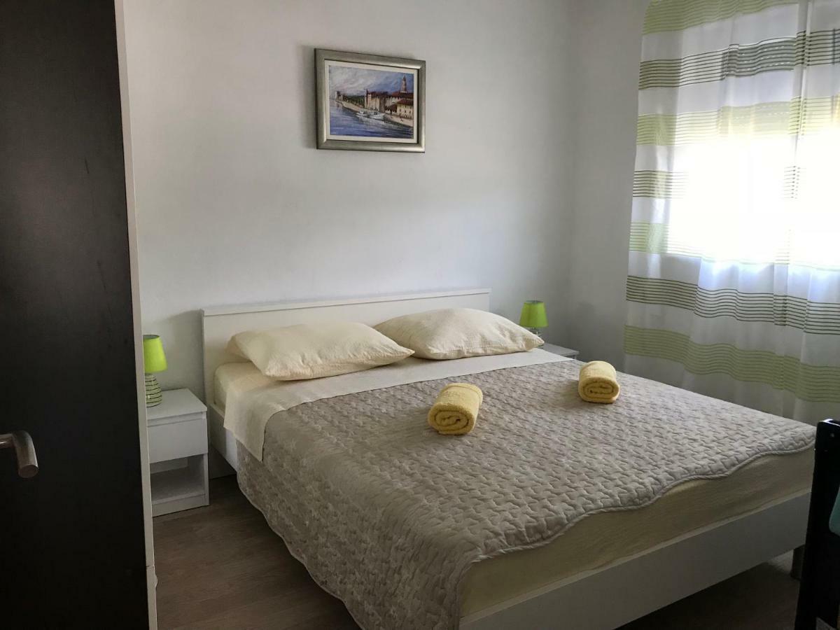 Apartman Mirjana With Terrace And Free Parking Donji Okrug  Buitenkant foto