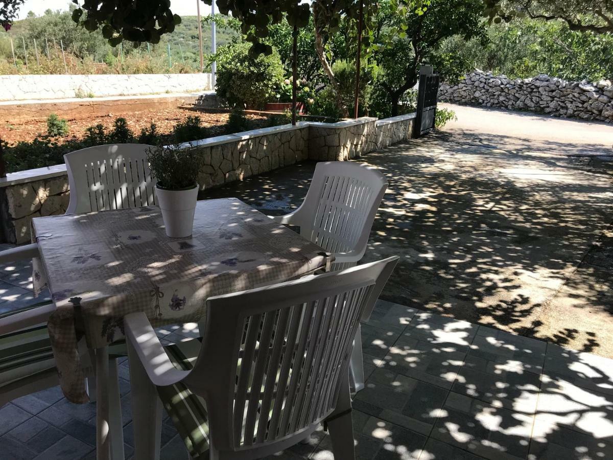 Apartman Mirjana With Terrace And Free Parking Donji Okrug  Buitenkant foto
